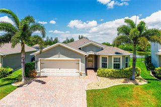 2707 Tarragona CT, Cape Coral, FL 33909