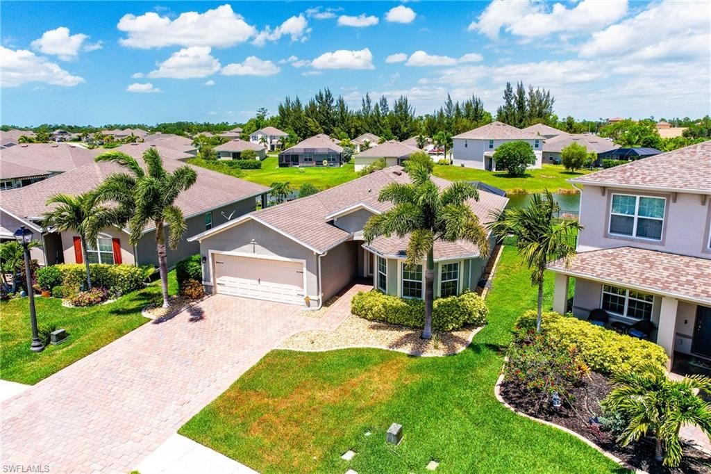 2707 Tarragona CT, CAPE CORAL, FL 33909 — photo 3