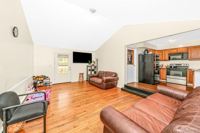 103 Gates Avenue, Central Islip, NY 11722
