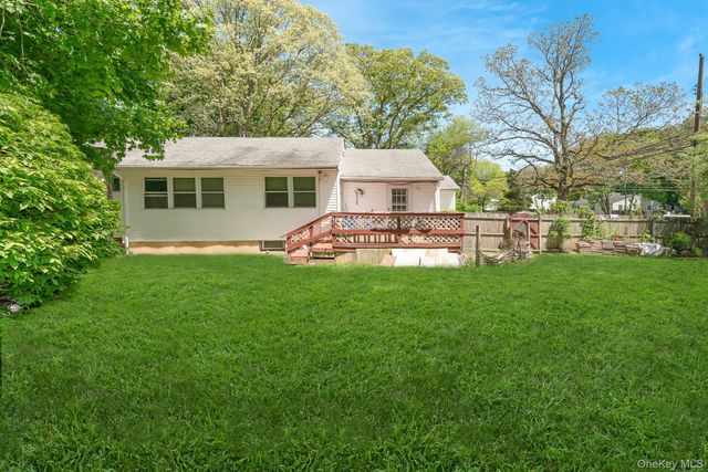 103 Gates Avenue, Central Islip, NY 11722