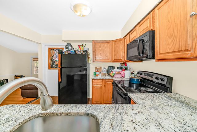 103 Gates Avenue, Central Islip, NY 11722
