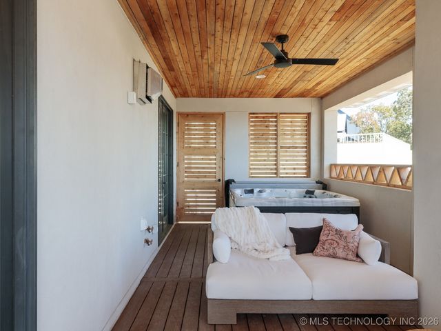 105 Lower Greenway, Carlton Landing, OK 74432