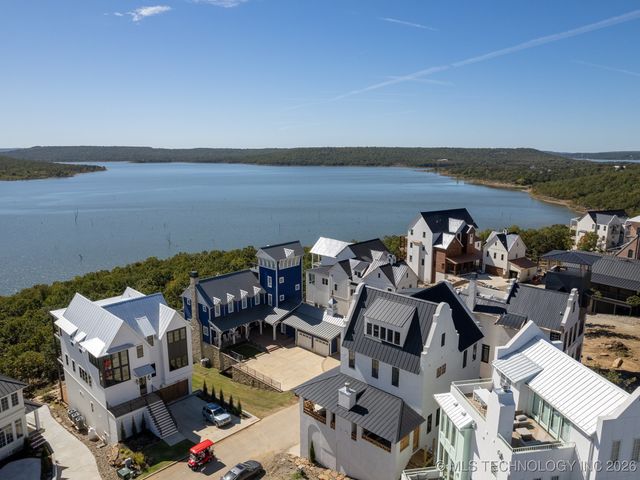 105 Lower Greenway, Carlton Landing, OK 74432