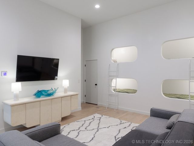 105 Lower Greenway, Carlton Landing, OK 74432