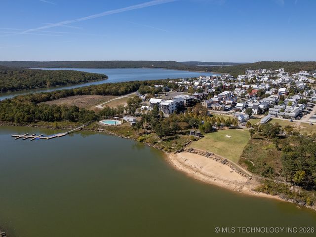 105 Lower Greenway, Carlton Landing, OK 74432