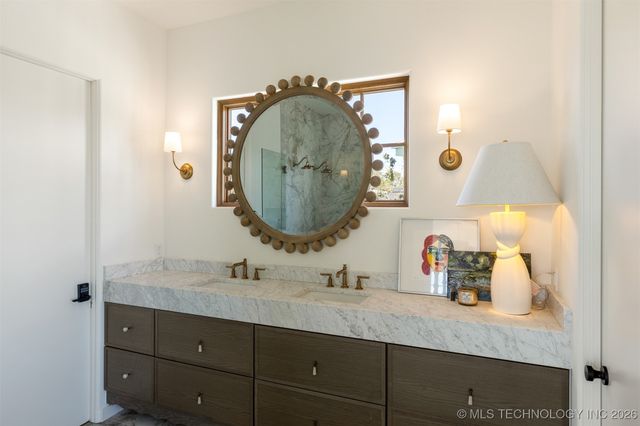 105 Lower Greenway, Carlton Landing, OK 74432