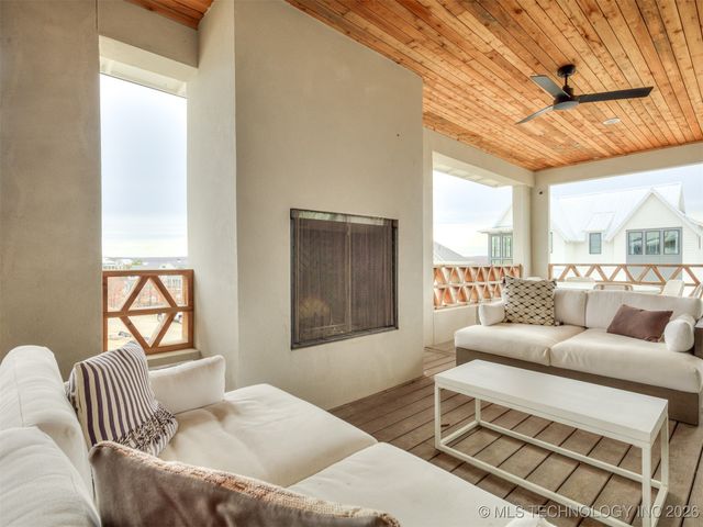 105 Lower Greenway, Carlton Landing, OK 74432