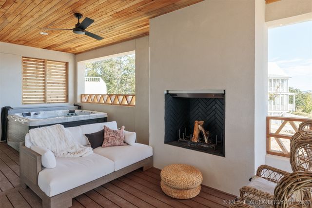 105 Lower Greenway, Carlton Landing, OK 74432