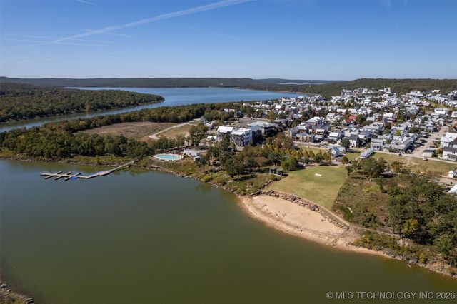 105 Lower Greenway, Carlton Landing, OK 74432