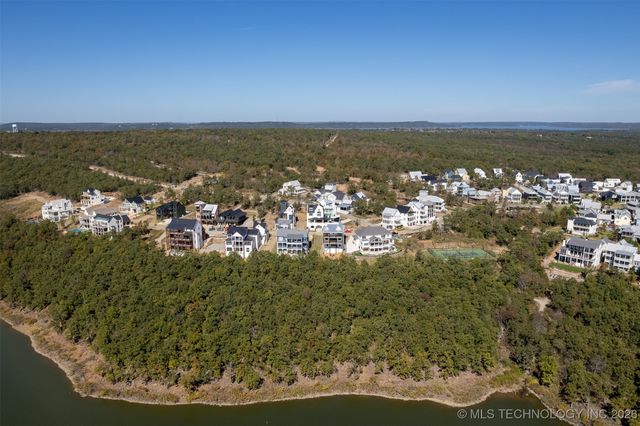 105 Lower Greenway, Carlton Landing, OK 74432