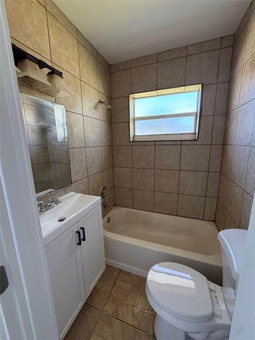 1401 SE 1st Street, Pompano Beach, FL 33060