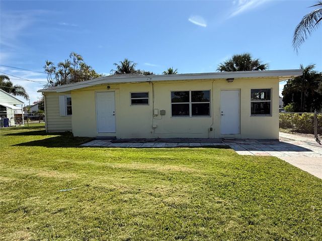 1401 SE 1st Street, Pompano Beach, FL 33060