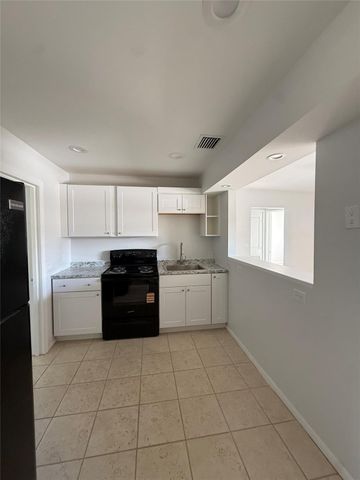 1401 SE 1st Street, Pompano Beach, FL 33060