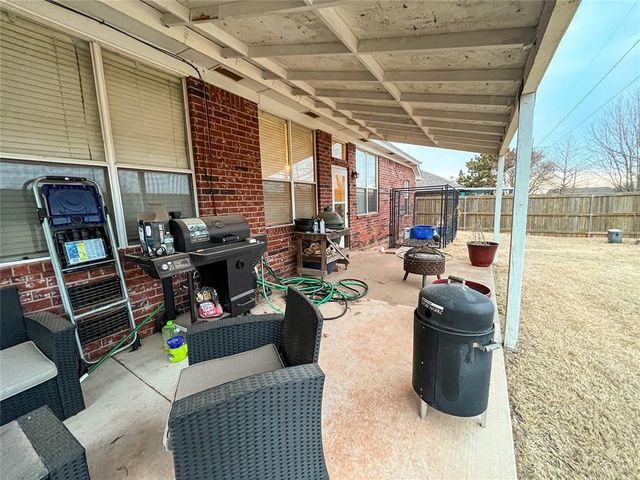 205 Sandstone Drive, Norman, OK 73071