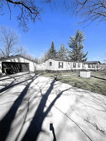 1125 Oakwood Street, Beaverton, MI 48612