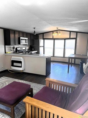 1125 Oakwood Street, Beaverton, MI 48612