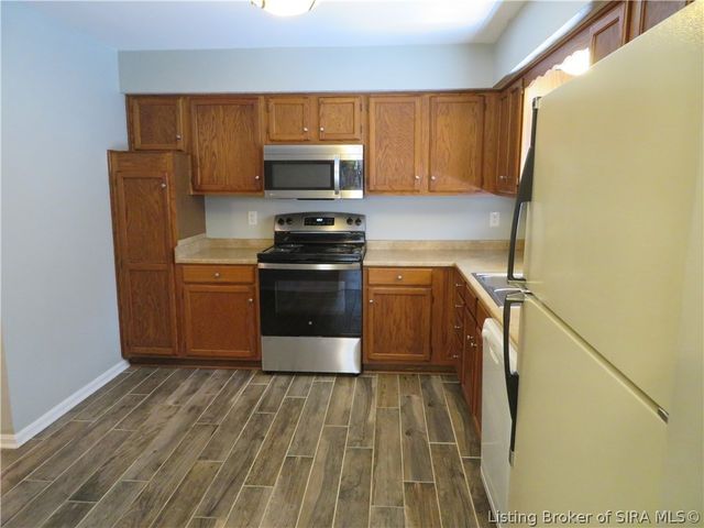 1710 New Albany-Chas Road 100 & 61G, Jeffersonville, IN 47130