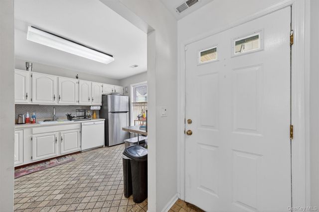 325 Cornwall Meadows Lane, Patterson, NY 12563