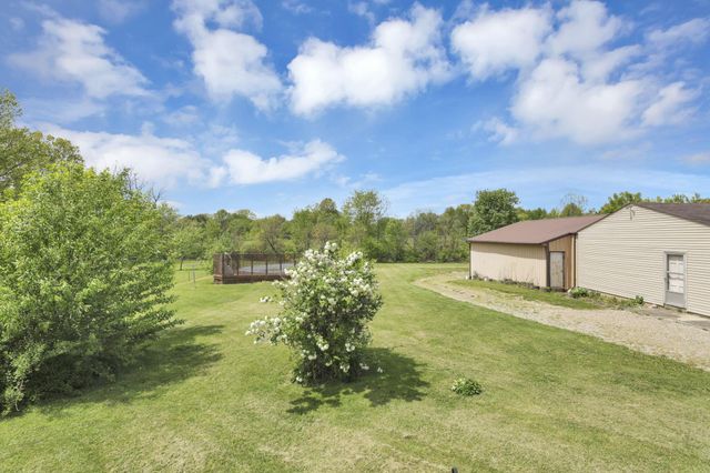 9154 Mink Street SW, Etna, OH 43062