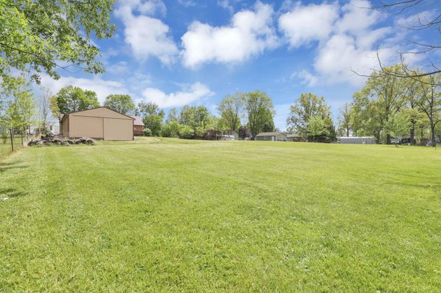 9154 Mink Street SW, Etna, OH 43062
