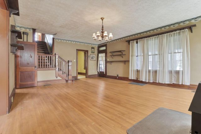 9154 Mink Street SW, Etna, OH 43062