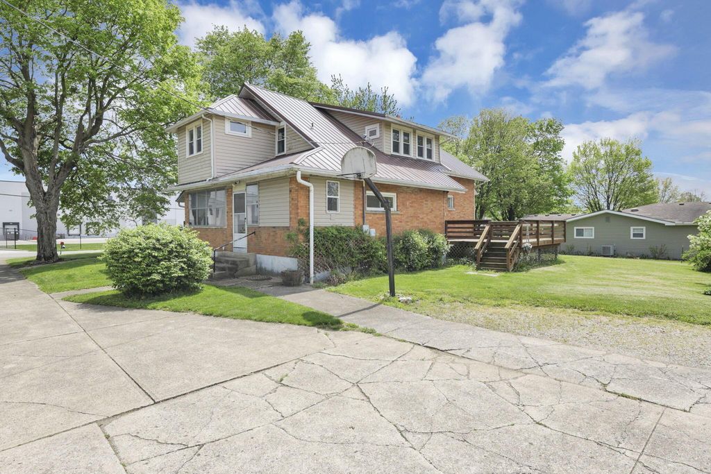 9154 Mink Street SW, Etna, OH 43062