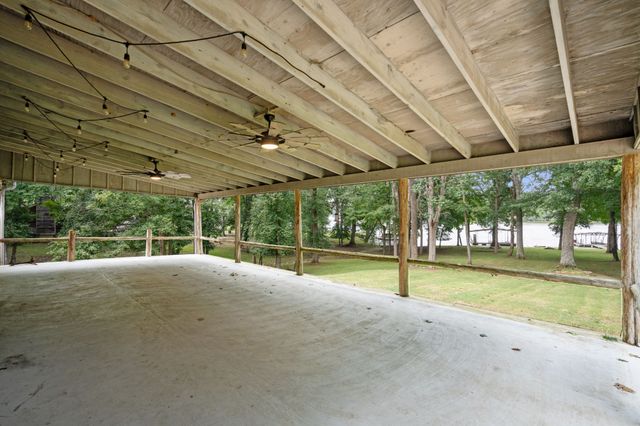 680 Gay Winds Dr, Mount Juliet, TN 37122