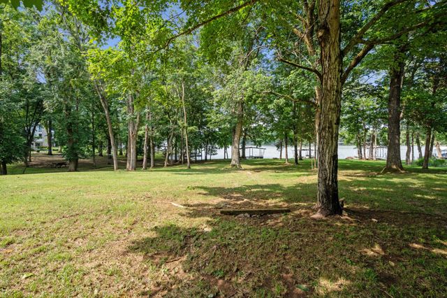 680 Gay Winds Dr, Mount Juliet, TN 37122
