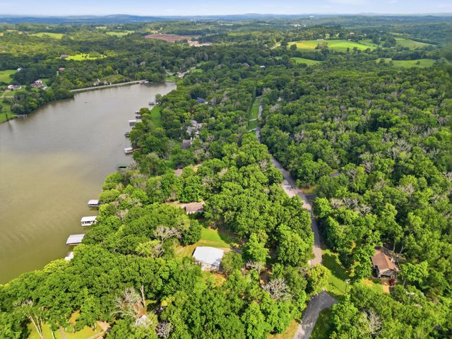680 Gay Winds Dr, Mount Juliet, TN 37122