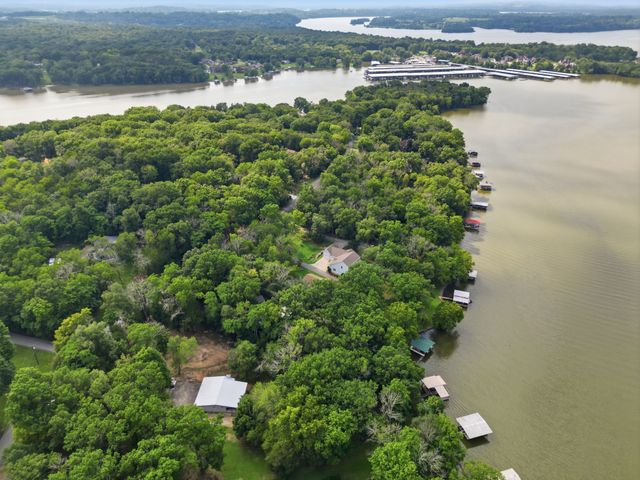 680 Gay Winds Dr, Mount Juliet, TN 37122
