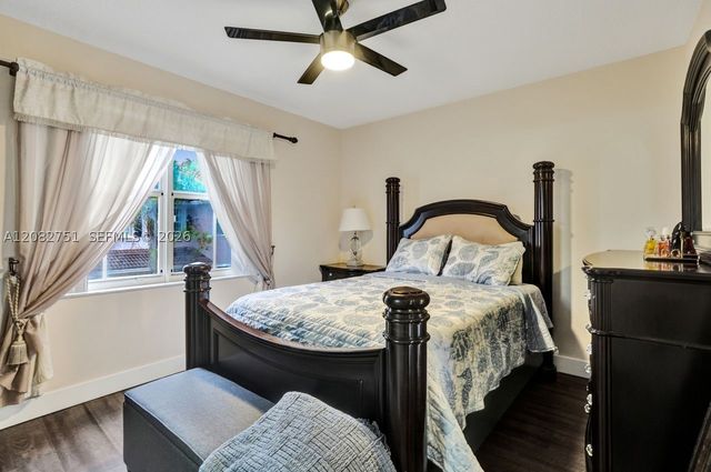 220 Riverwalk Cir, Sunrise, FL 33326