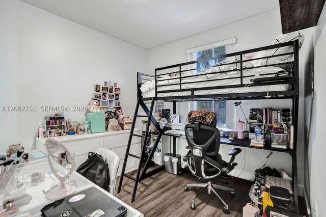 220 Riverwalk Cir, Sunrise, FL 33326