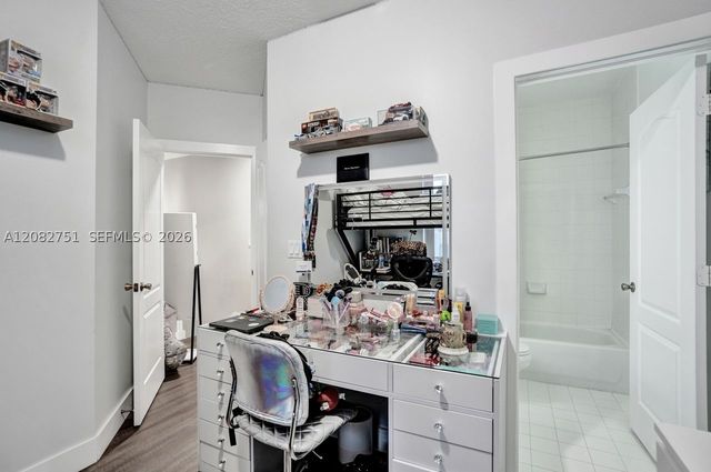 220 Riverwalk Cir, Sunrise, FL 33326