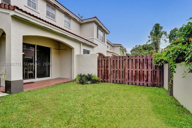 220 Riverwalk Cir, Sunrise, FL 33326
