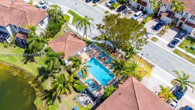 220 Riverwalk Cir, Sunrise, FL 33326