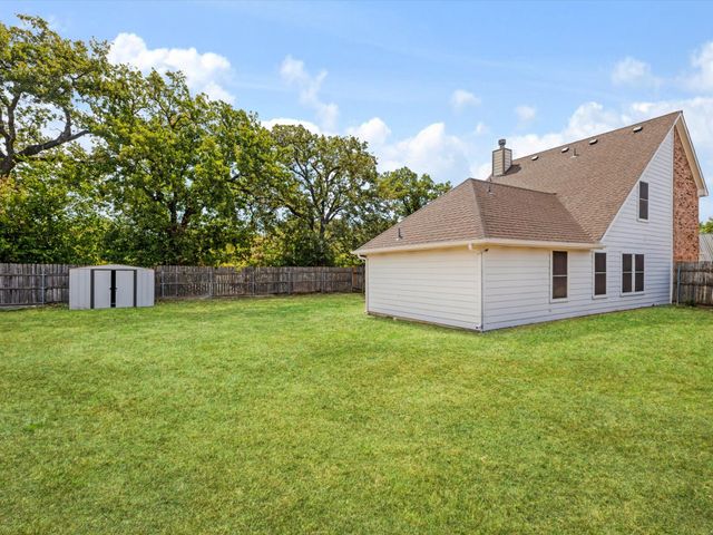 6437 henco dr Drive, Fort Worth, TX 76119