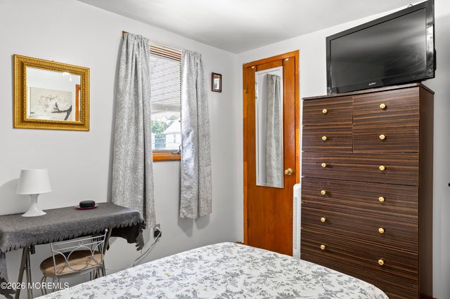 1147 Passaic Avenue, Linden, NJ 07036