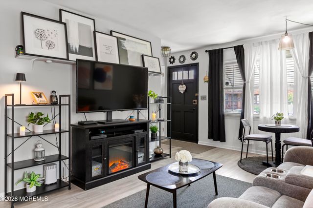 1147 Passaic Avenue, Linden, NJ 07036