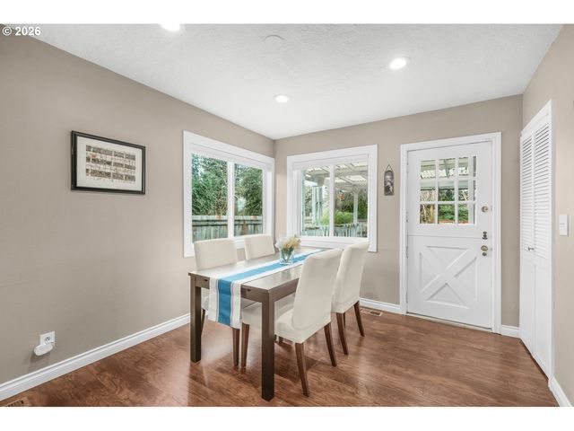 1411 DIVISION St, Oregon City, OR 97045