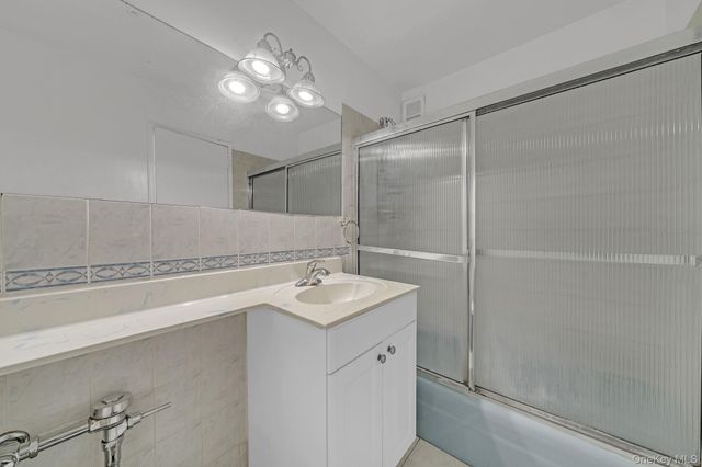 8710 149th Avenue 5F, Howard Beach, NY 11414