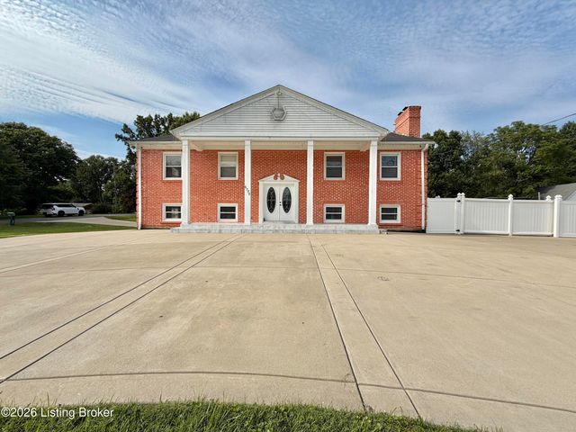 6709 Cooper Chapel Rd, Louisville, KY 40229