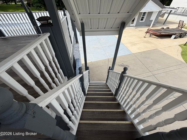 6709 Cooper Chapel Rd, Louisville, KY 40229