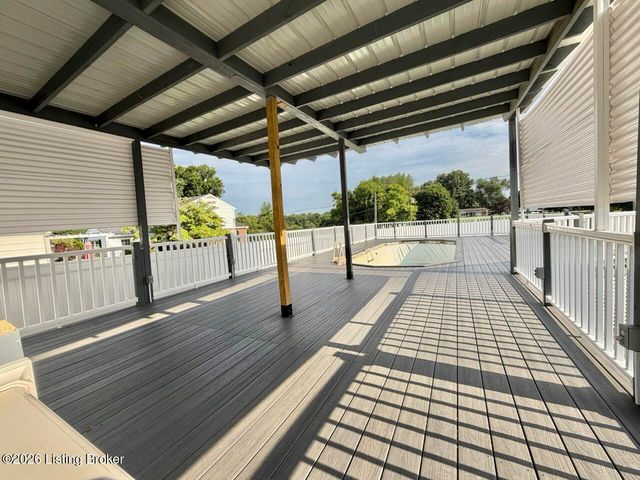 6709 Cooper Chapel Rd, Louisville, KY 40229