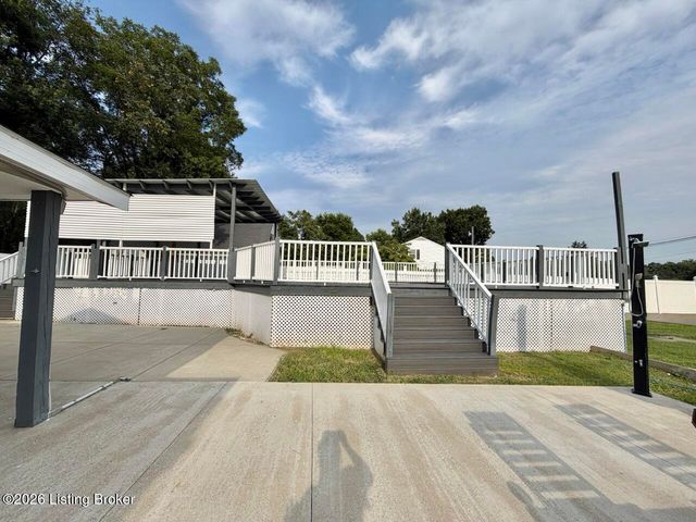 6709 Cooper Chapel Rd, Louisville, KY 40229