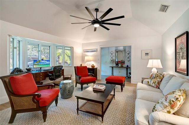 1024 Palmar De Ays Drive, Vero Beach, FL 32963