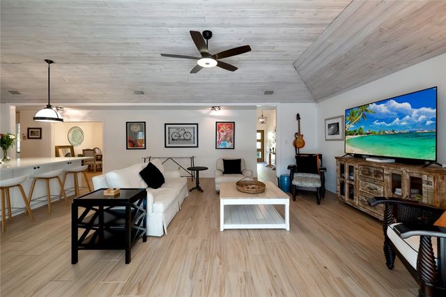 1024 Palmar De Ays Drive, Vero Beach, FL 32963