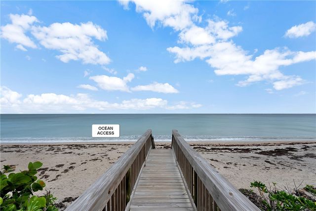 1024 Palmar De Ays Drive, Vero Beach, FL 32963