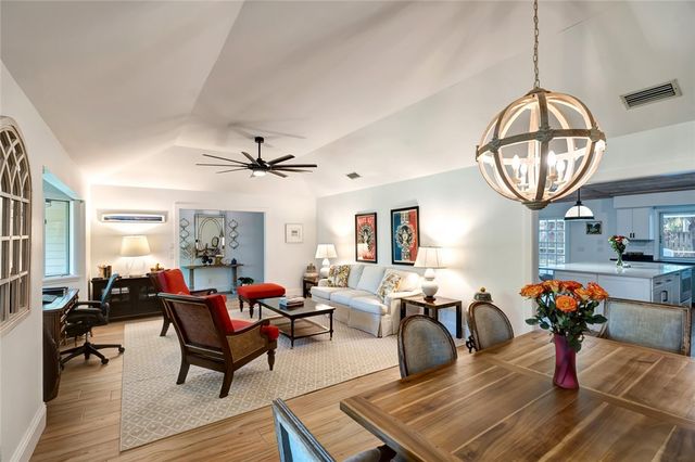 1024 Palmar De Ays Drive, Vero Beach, FL 32963