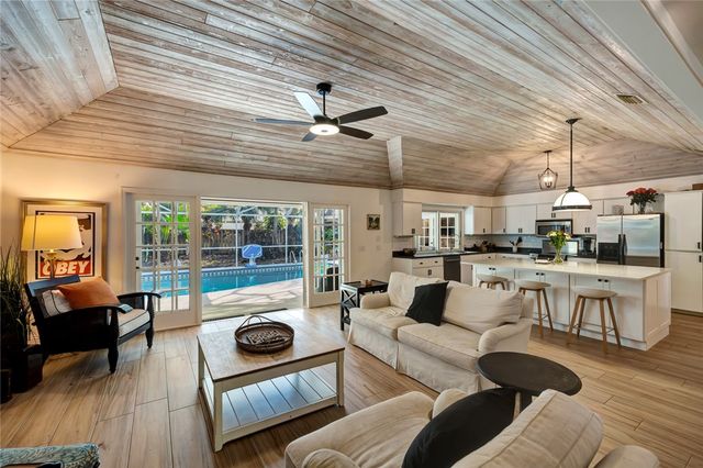 1024 Palmar De Ays Drive, Vero Beach, FL 32963