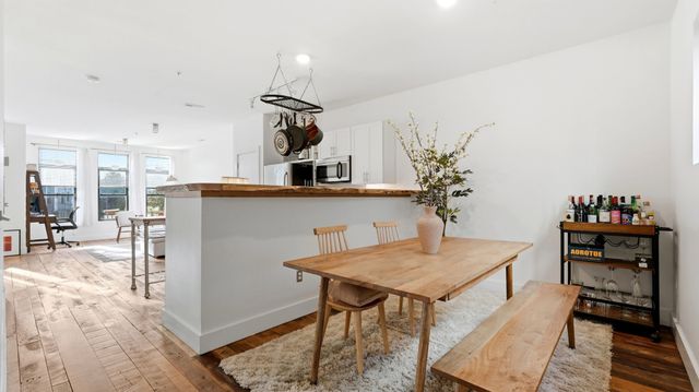 1225 4th Ave S Apt 114, Nashville, TN 37210